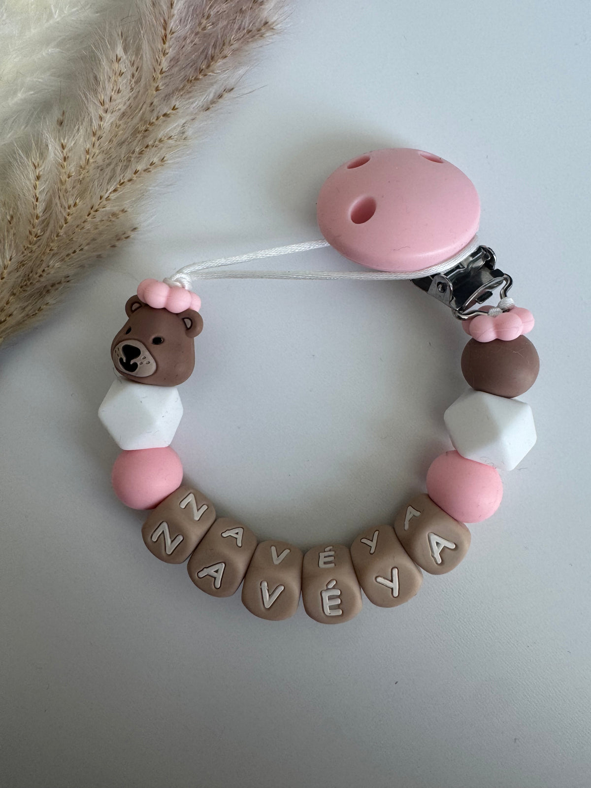 Speenkoord met naam beertje / roze / wit