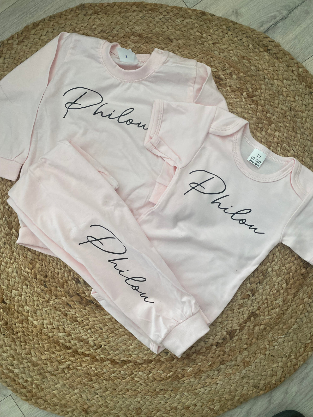 Set pyjama en romper met naam
